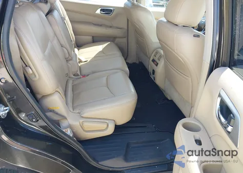 2016 Nissan Pathfinder Sl z USA, uszkodzony, nr VIN 5N1AR2MN3GC613066